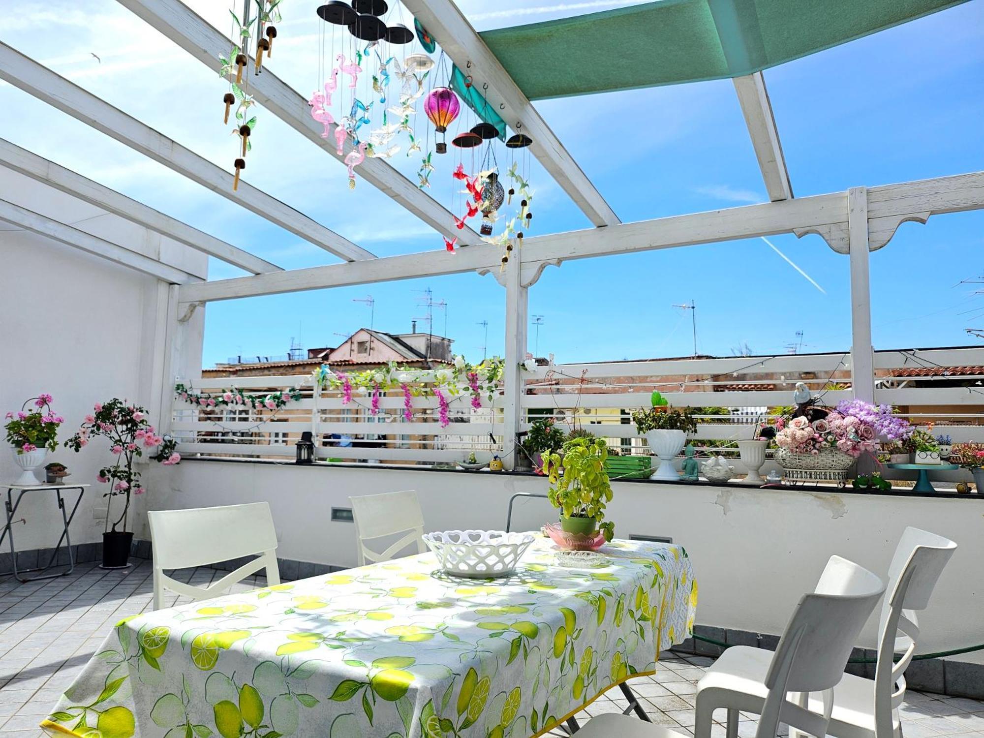 Sky-Terrace In Central Station, 3 Bedrooms Neapel Exterior foto